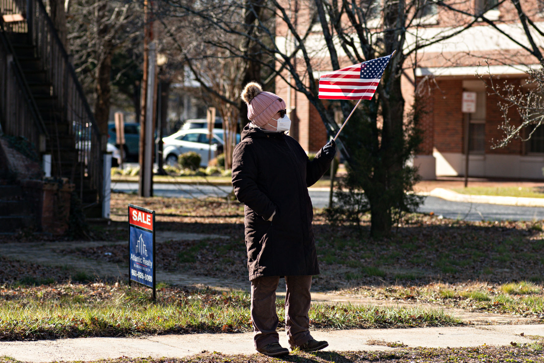 011021_nws_vandrewprotest